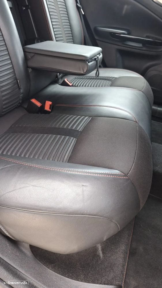Alfa Romeo Giulietta 1.6 JTDm Distinctive - 22