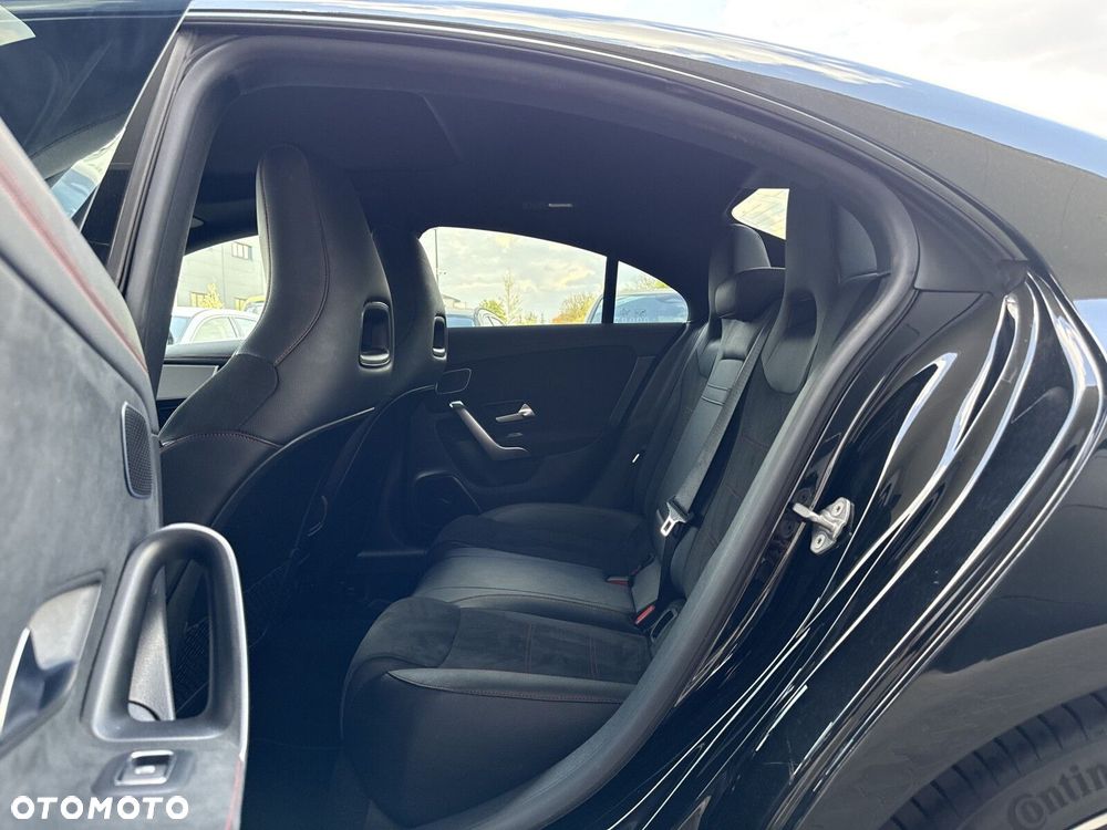 Mercedes-Benz CLA - 14