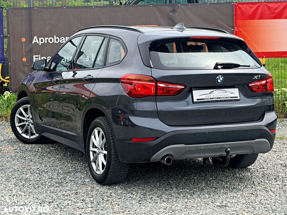 BMW X1 sDrive18d xLine - 13