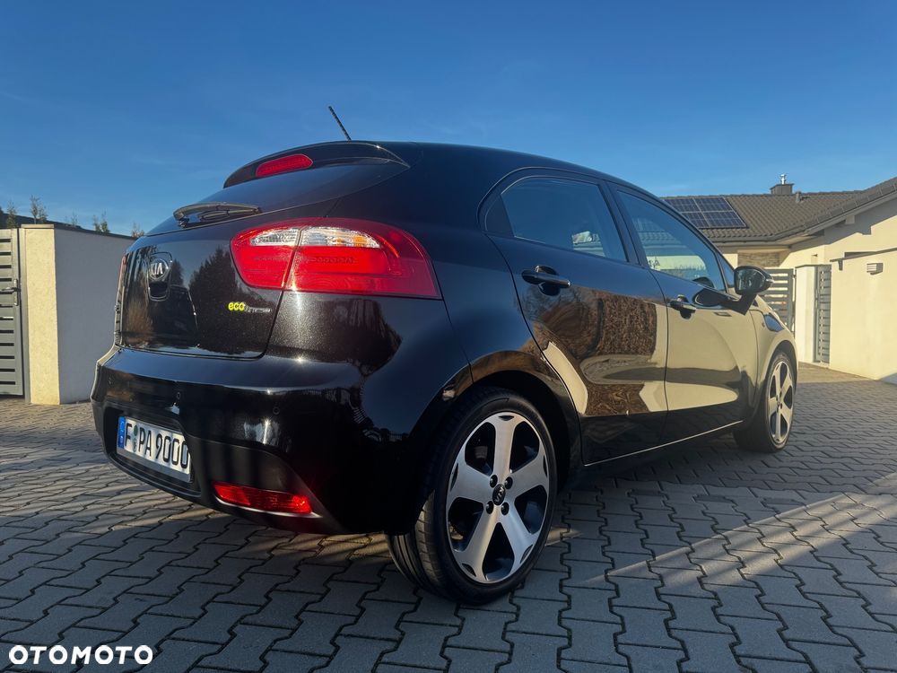 Kia Rio 1.4 Platinum Edition - 32