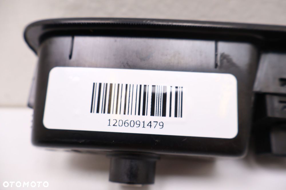 LANCIA YPSILON PRZEŁĄCZNIK PANEL SZYB LEWY PRZÓD 735531346 - 6
