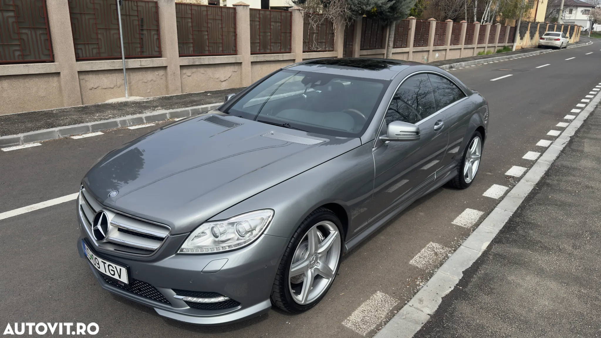 Mercedes-Benz CL 500 4Matic (BlueEFFICIENCY) 7G-TRONIC - 21