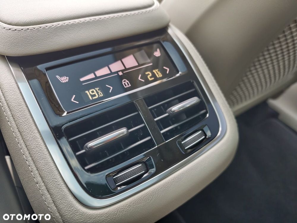 Volvo XC 90 - 19