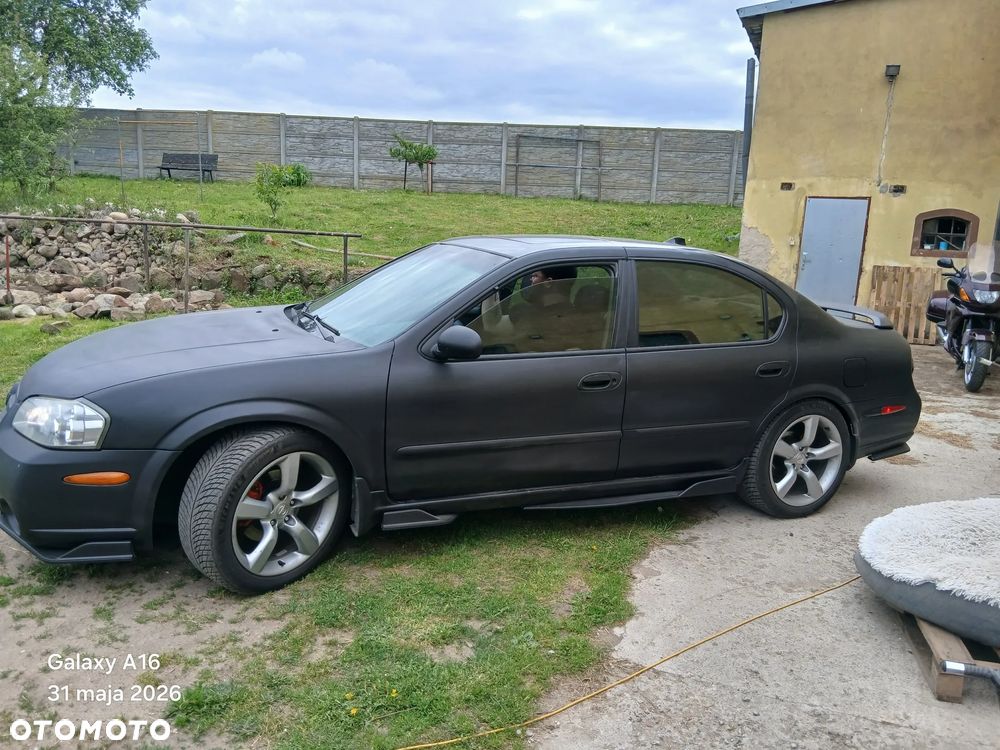 Nissan Maxima - 3