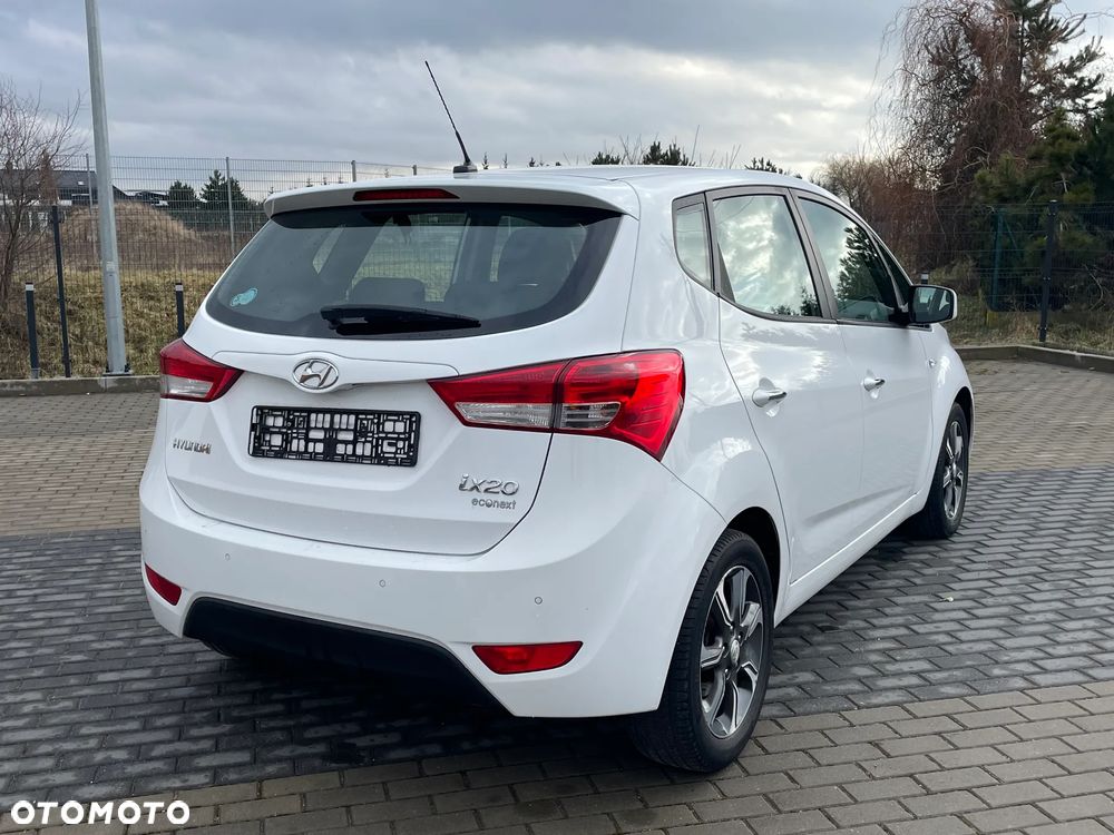 Hyundai ix20 1.4 blue Comfort - 9