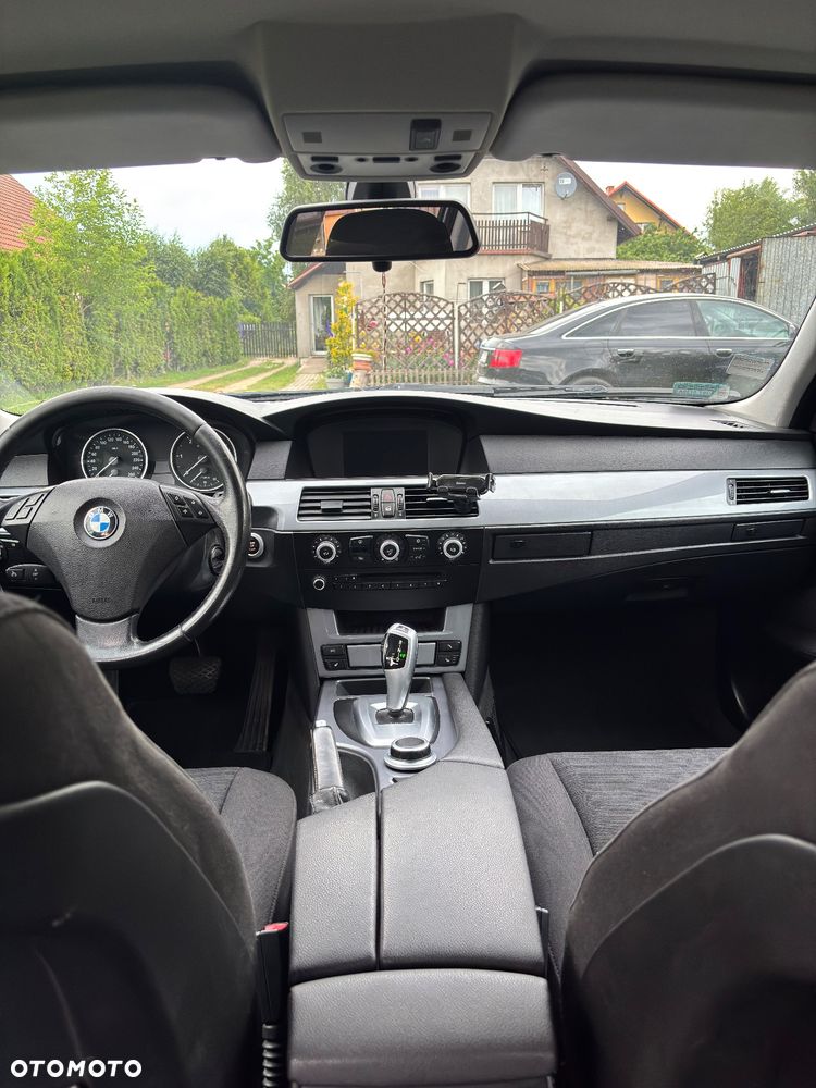 BMW Seria 5 520d Touring - 14