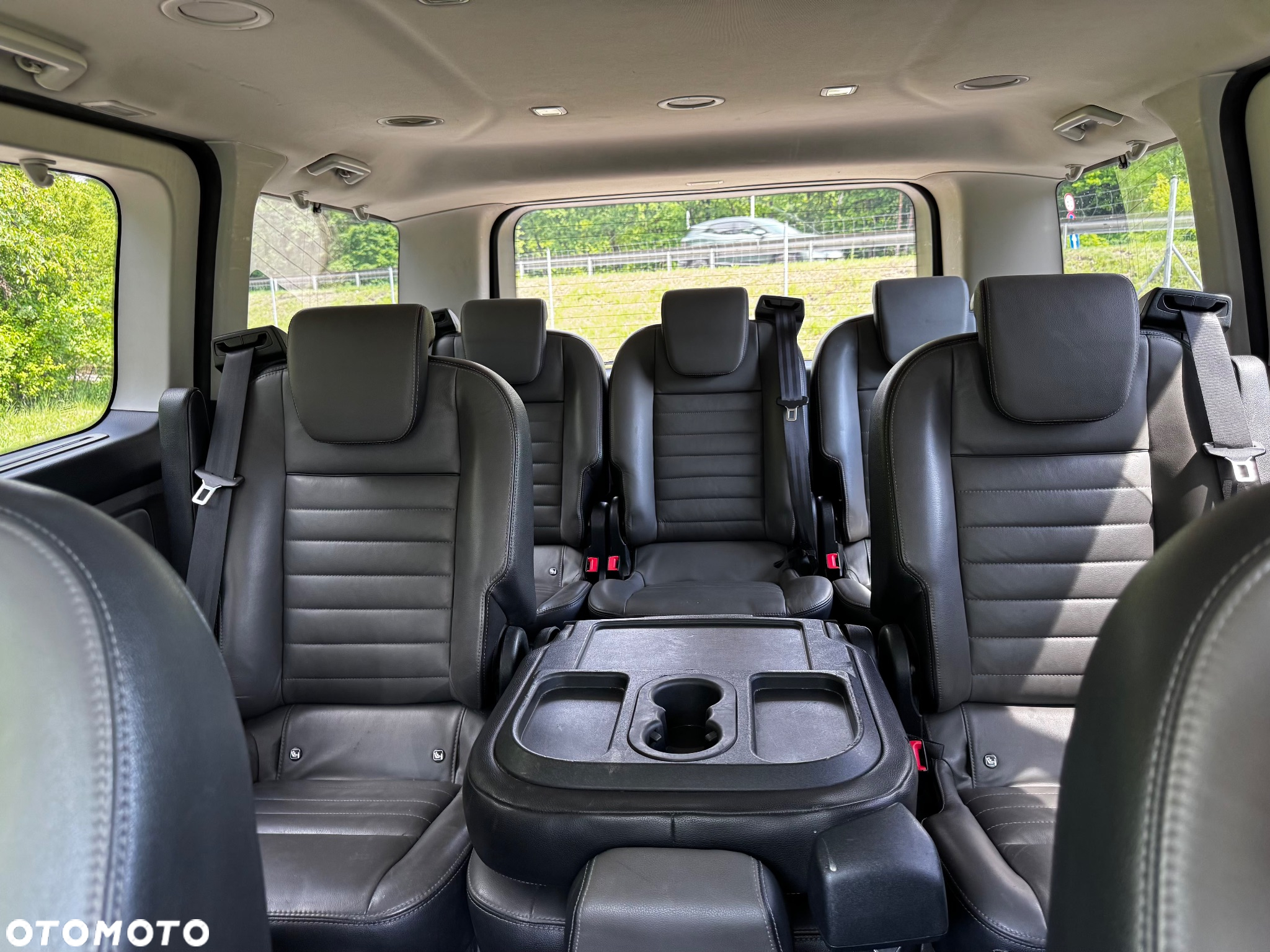 Ford Tourneo Custom 2.0 EcoBlue L1 Titanium - 9