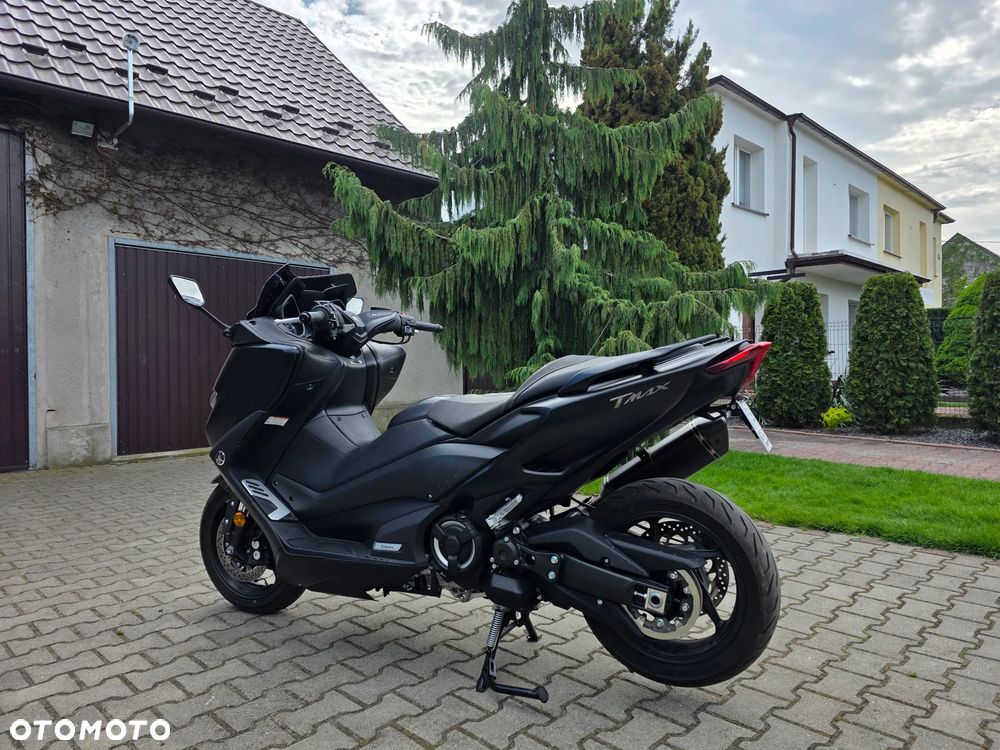 Yamaha Tmax - 10