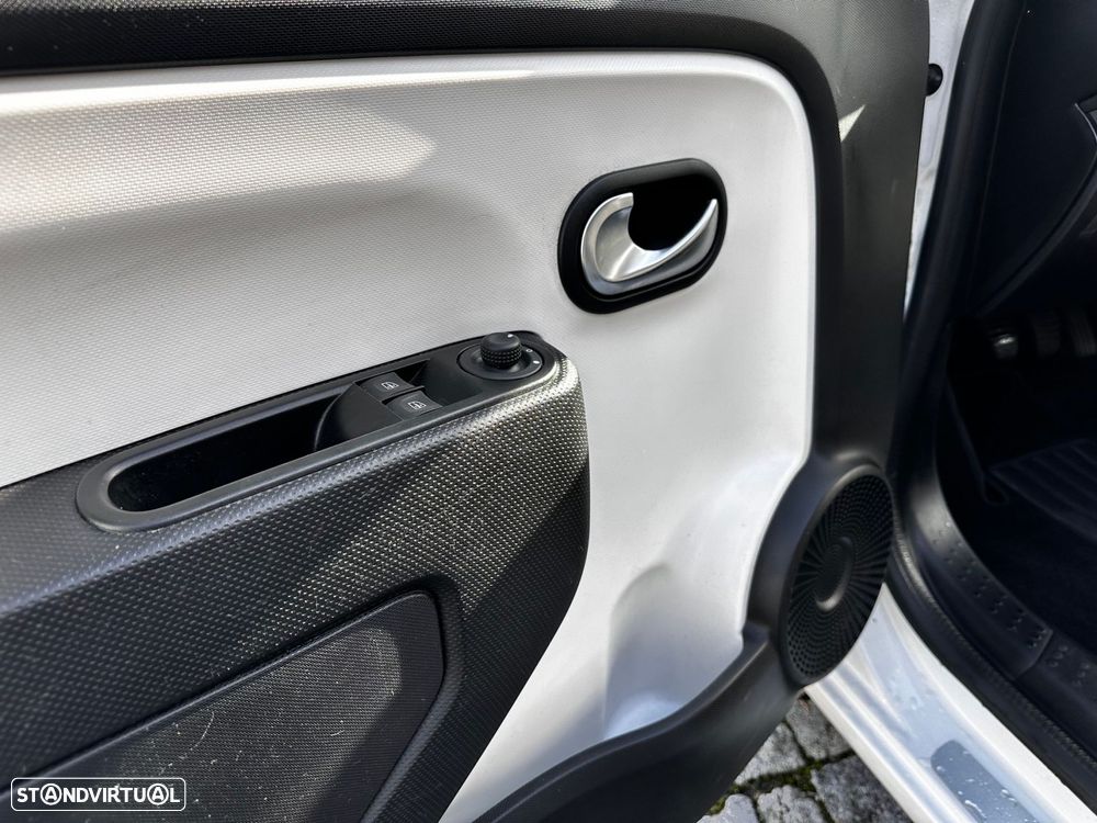 Renault Twingo SCe 70 S&S LIMITED - 19