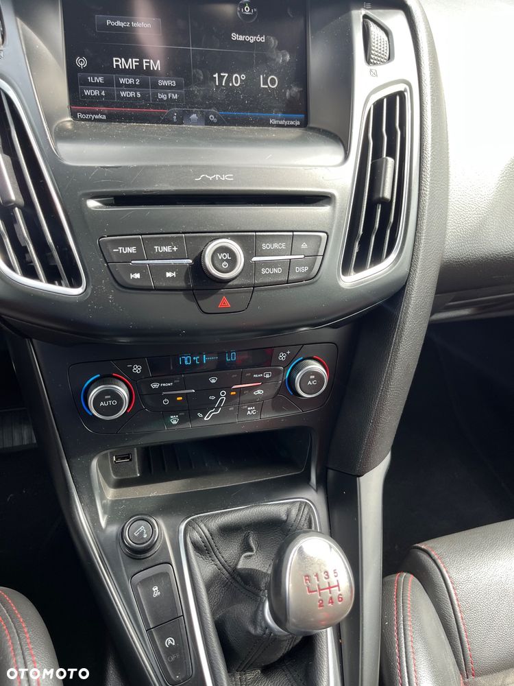 Ford Focus 2.0 EcoBoost ST - 31