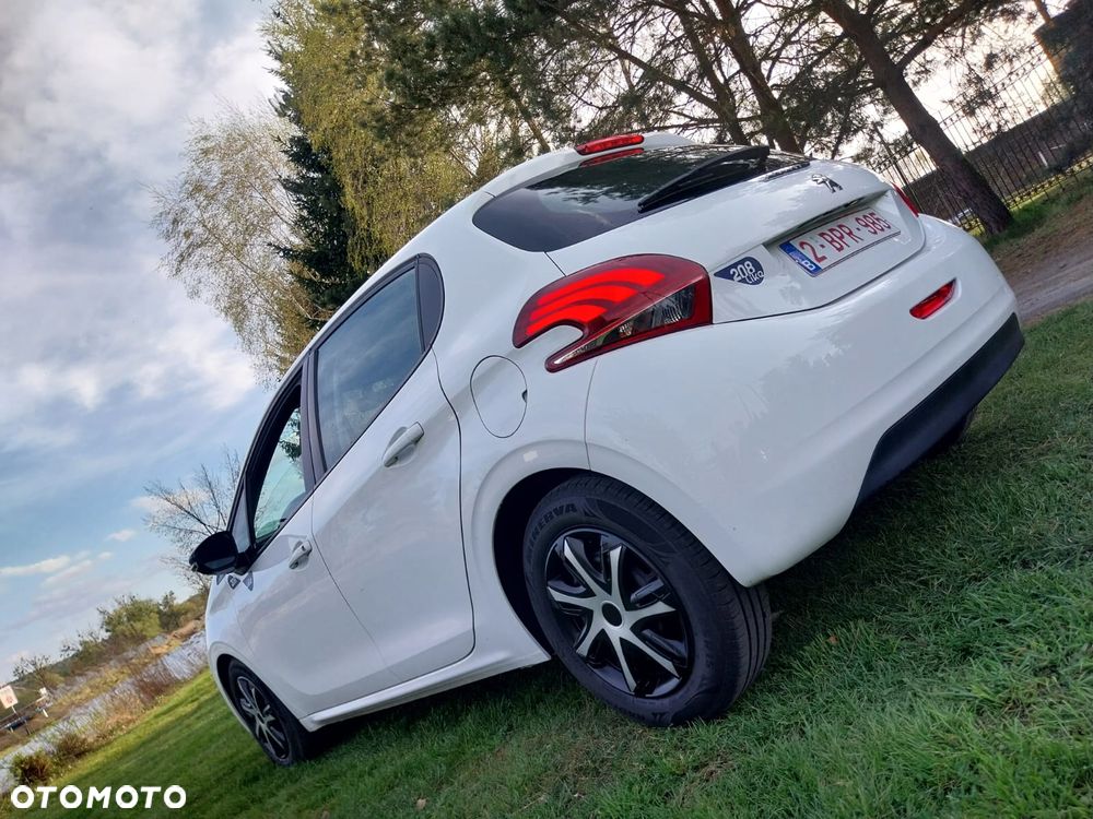 Peugeot 208 - 20