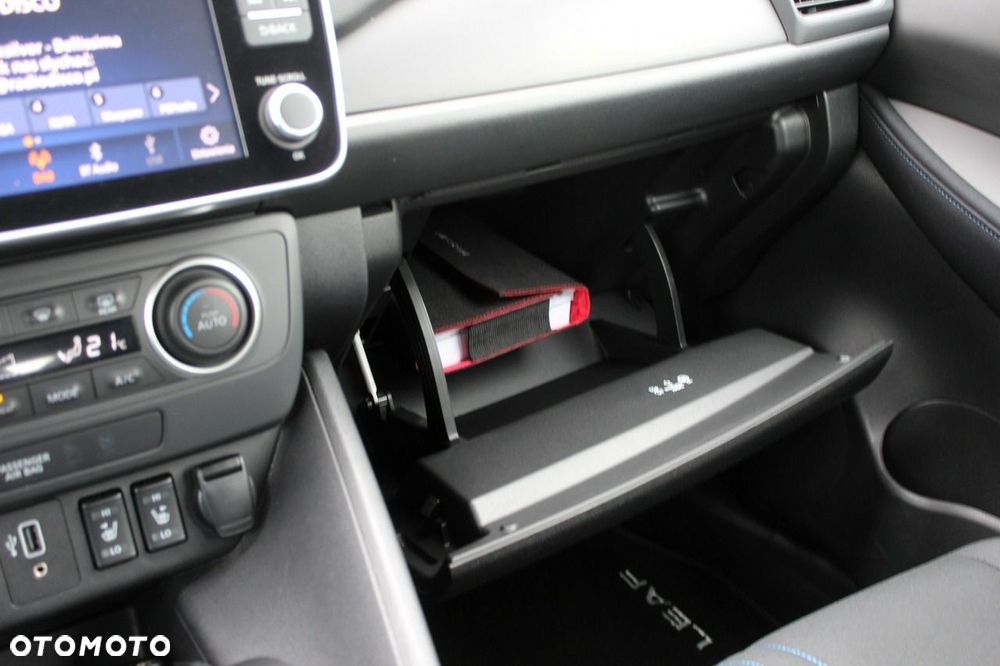 Nissan Leaf 40kWh Acenta - 26