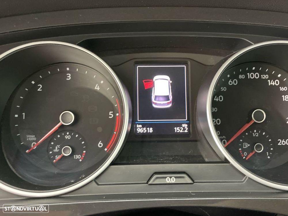 VW Tiguan 1.6 TDI Trendline - 9