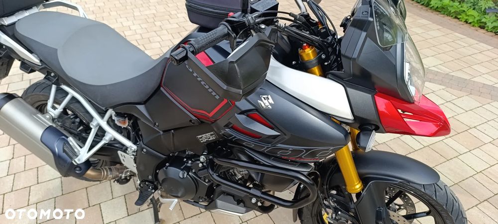 Suzuki V-STROM - 20