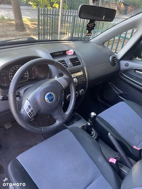 Fiat Sedici 1.6 16V 4x4 Dynamic - 9