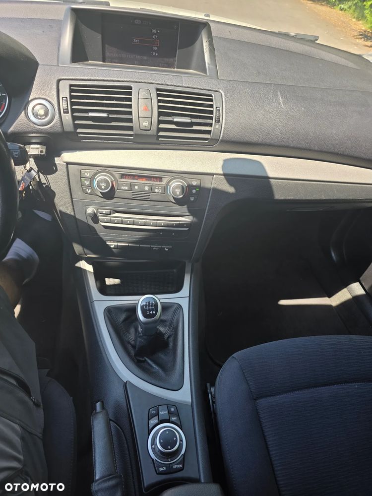 BMW Seria 1 - 15