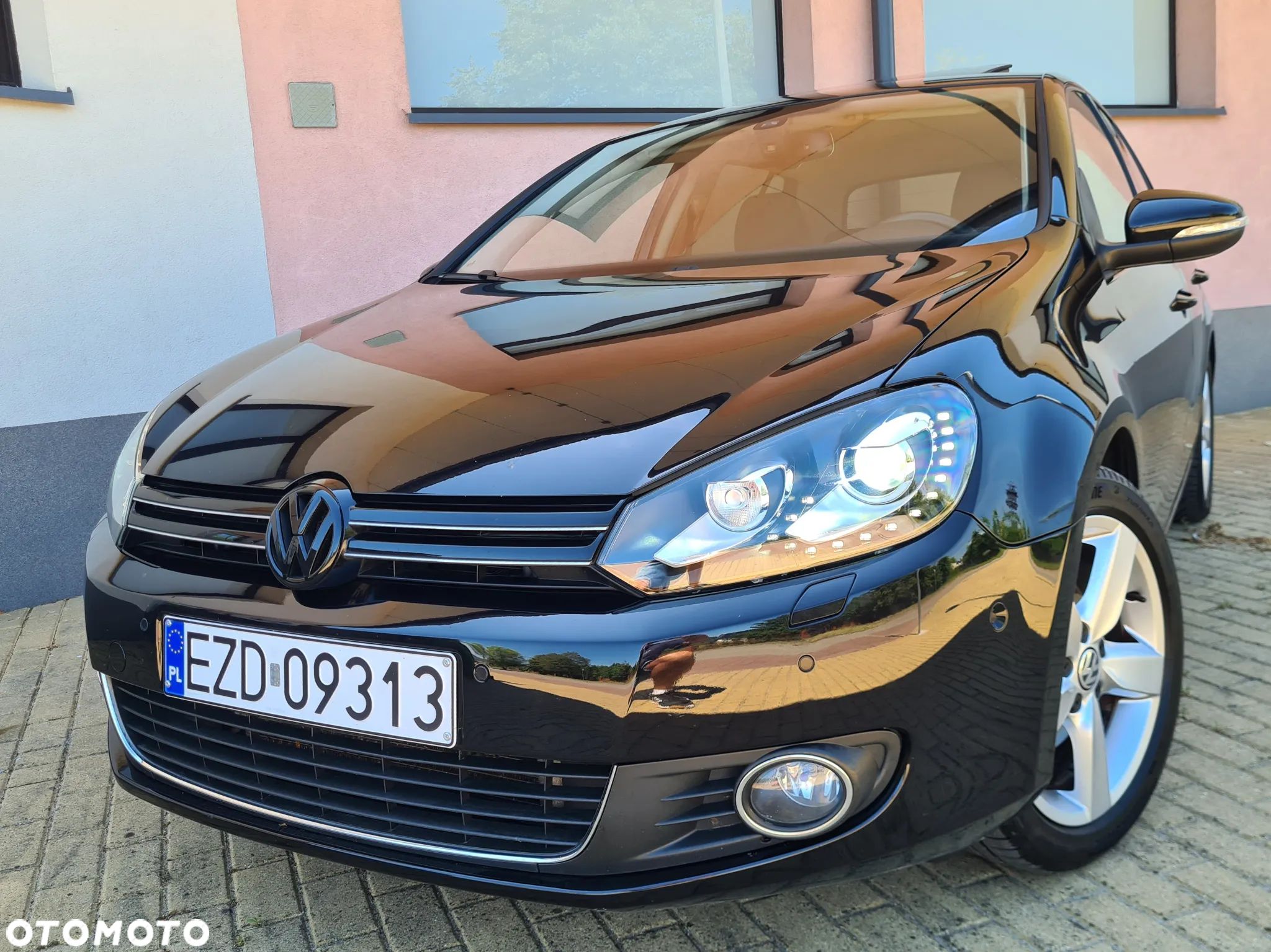 Volkswagen Golf VI 2.0 TDI Highline - 1