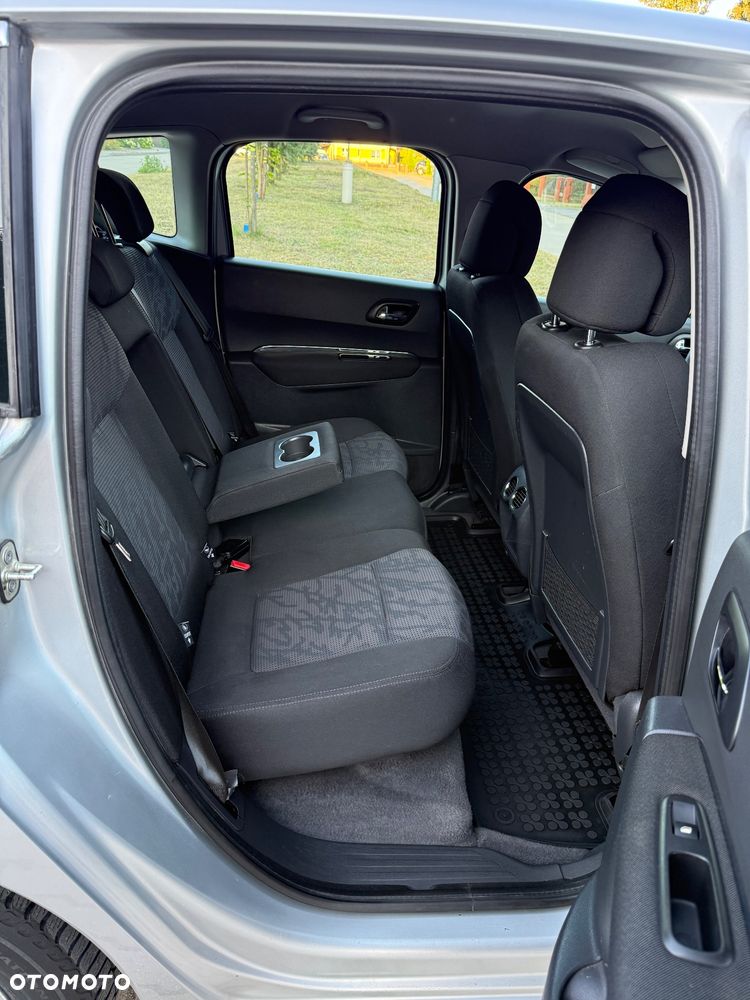 Peugeot 3008 - 13