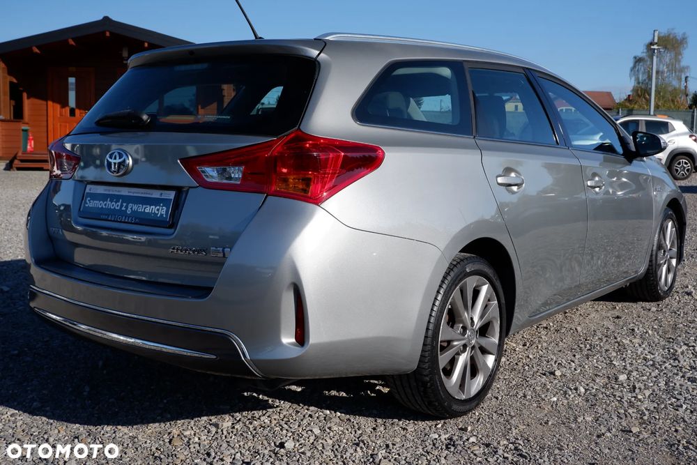 Toyota Auris 1.8 HSD Luna - 31