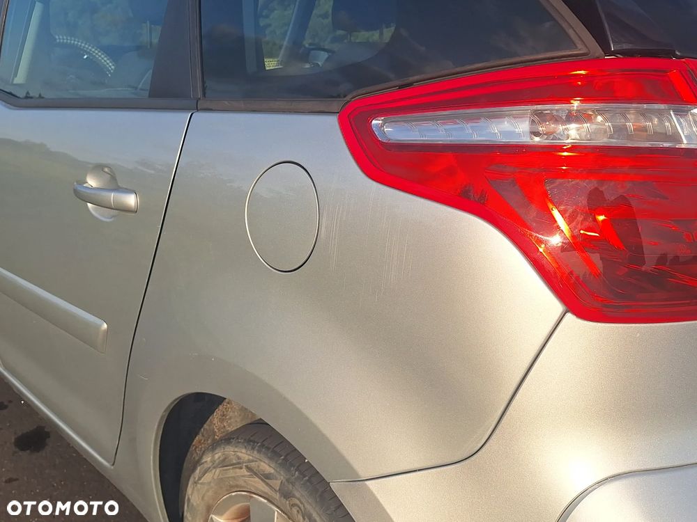 Citroën C4 Picasso ver-1-6-hdi-equilibre-navi-pack-mcp - 11