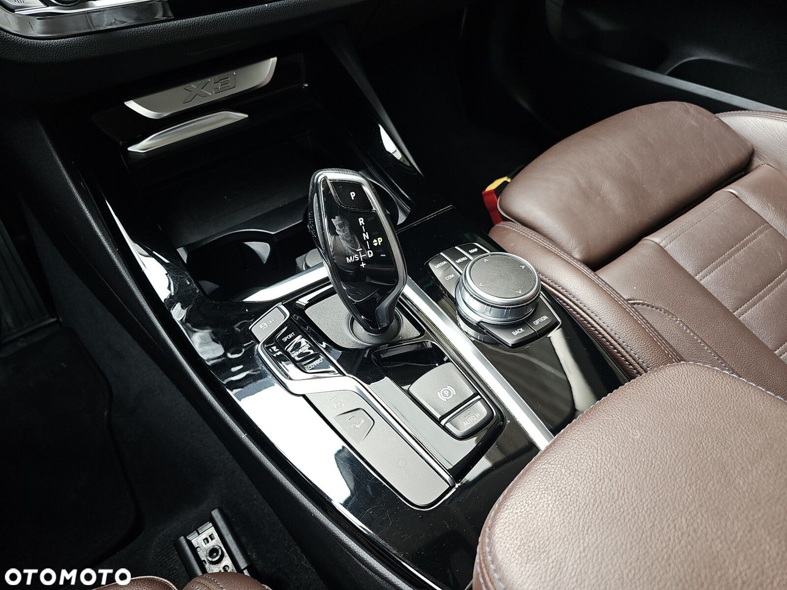BMW X3 xDrive20d Luxury Line - 27