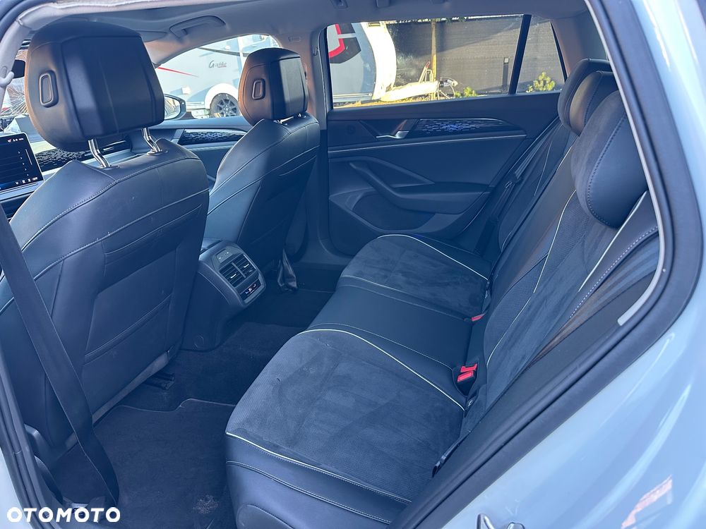 Volkswagen Passat - 26