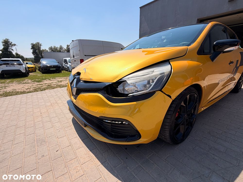 Renault Clio TCe 200 EDC Sport R.S - 21