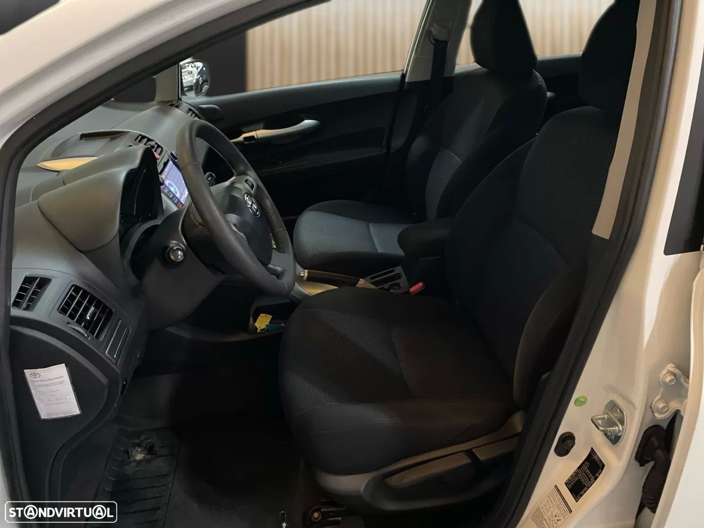 Toyota Auris 1.8 HSD Sport+Navi - 7