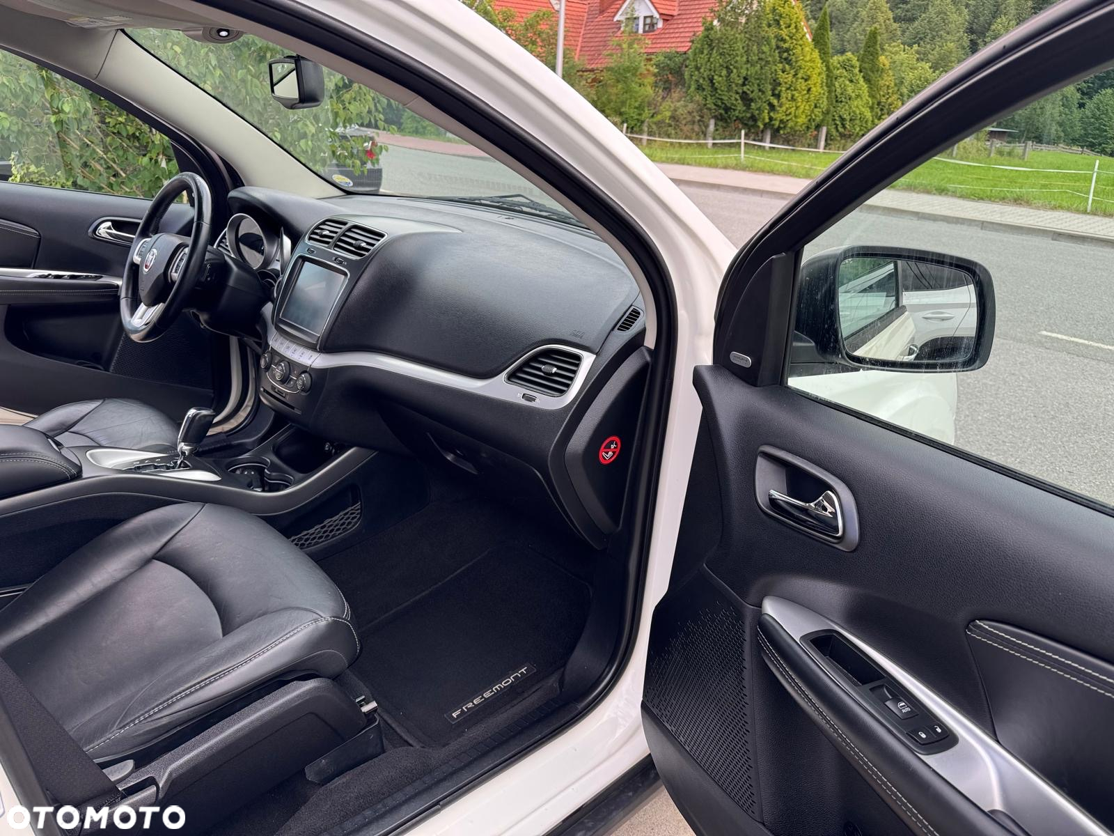 Fiat Freemont 2.0 Multijet Lounge AWD - 25