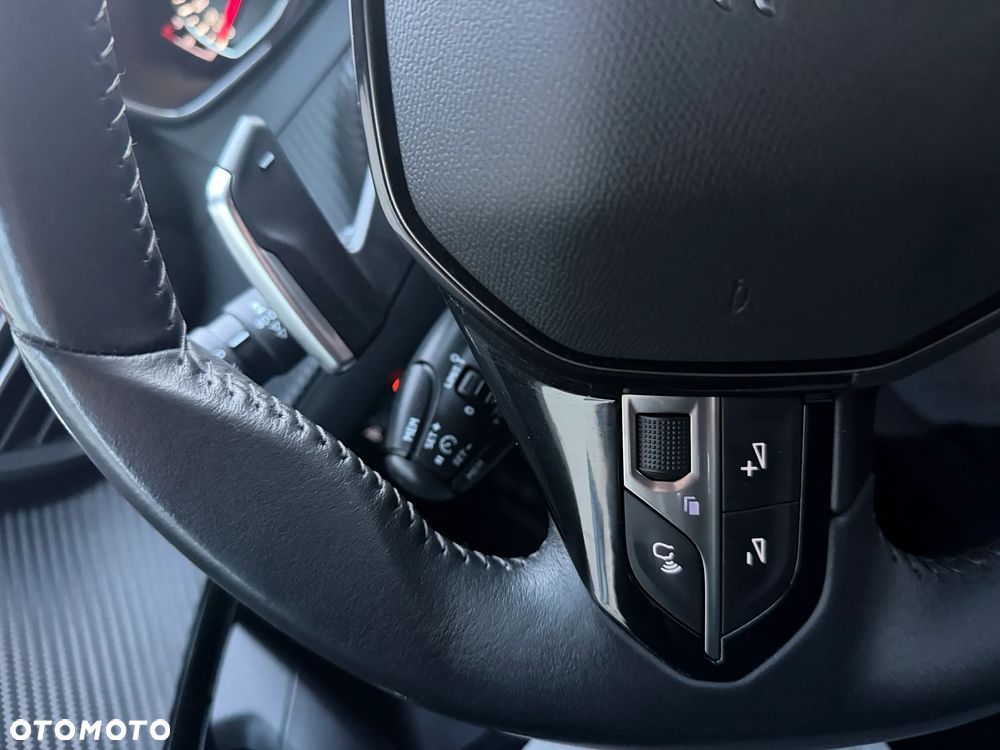Peugeot 2008 PureTech 130 EAT8 Active - 29