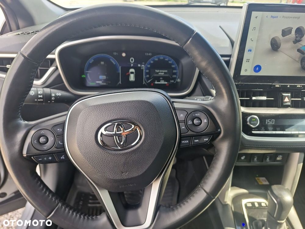 Toyota Corolla Cross - 16