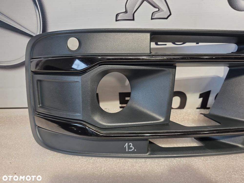AUDI Q7 4M0 II 14- LEWA KRATKA BOCZNA ZDERZAKA PRZEDNIEGO PRZÓD NR 4M0807681S NR AUKCJI KB13 - 5