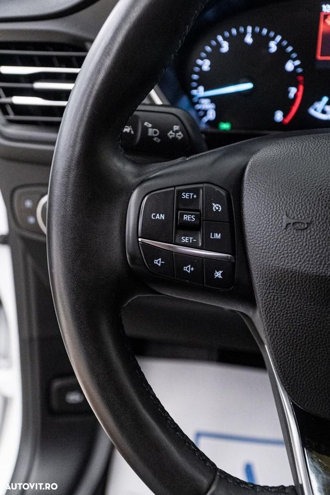 Ford Focus 1.0 EcoBoost MHEV Titanium - 19