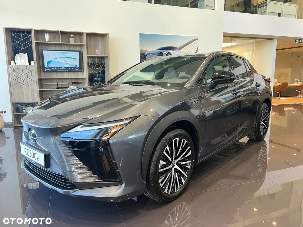 Lexus RZ - 1