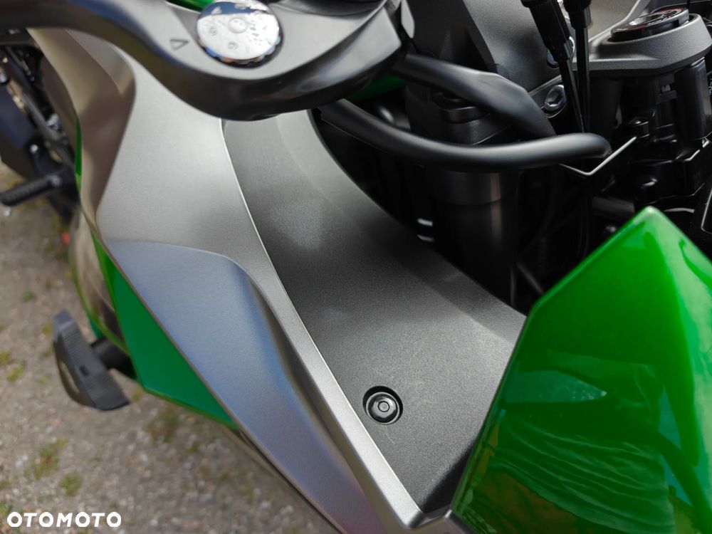 Kawasaki Ninja 1000 SX - 27