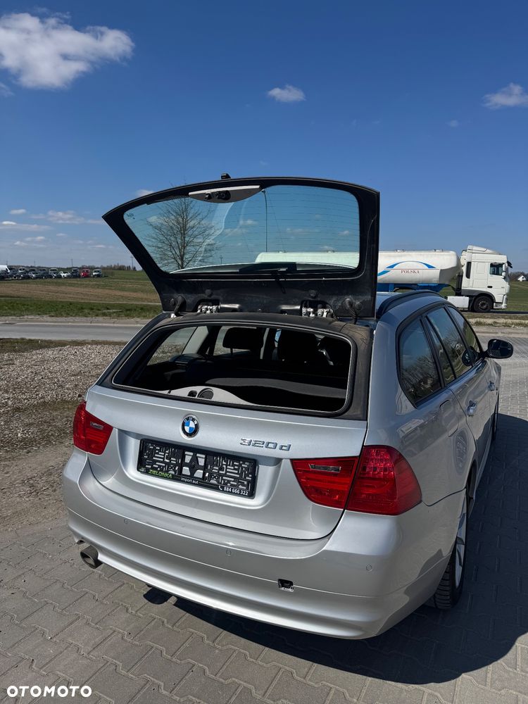 BMW Seria 3 320d xDrive DPF Edition Exclusive - 18