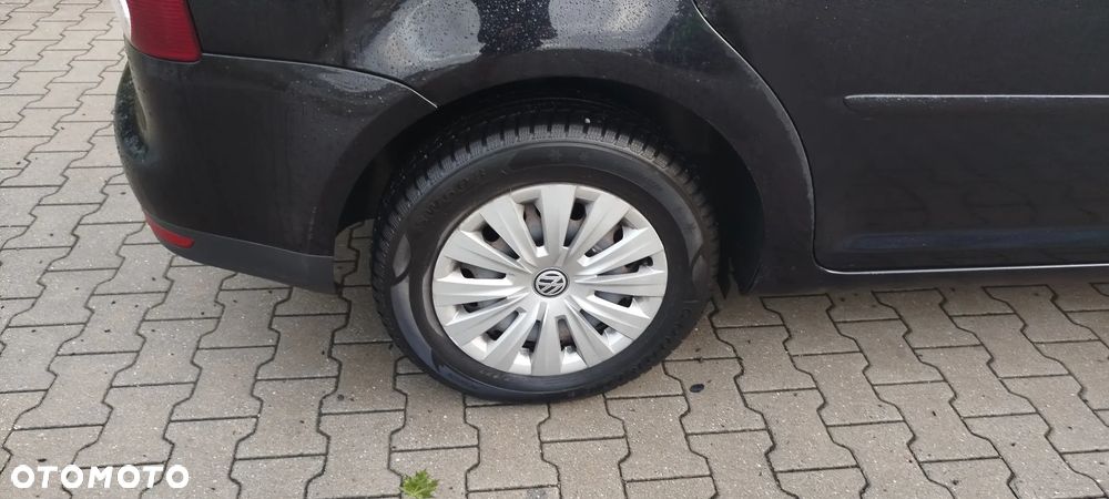 Volkswagen Touran 1.9 TDI Conceptline - 10