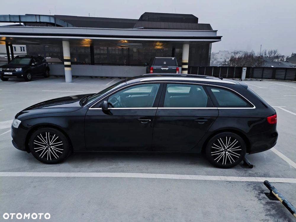 Audi A4 Avant 2.0 TDI DPF Ambiente - 9