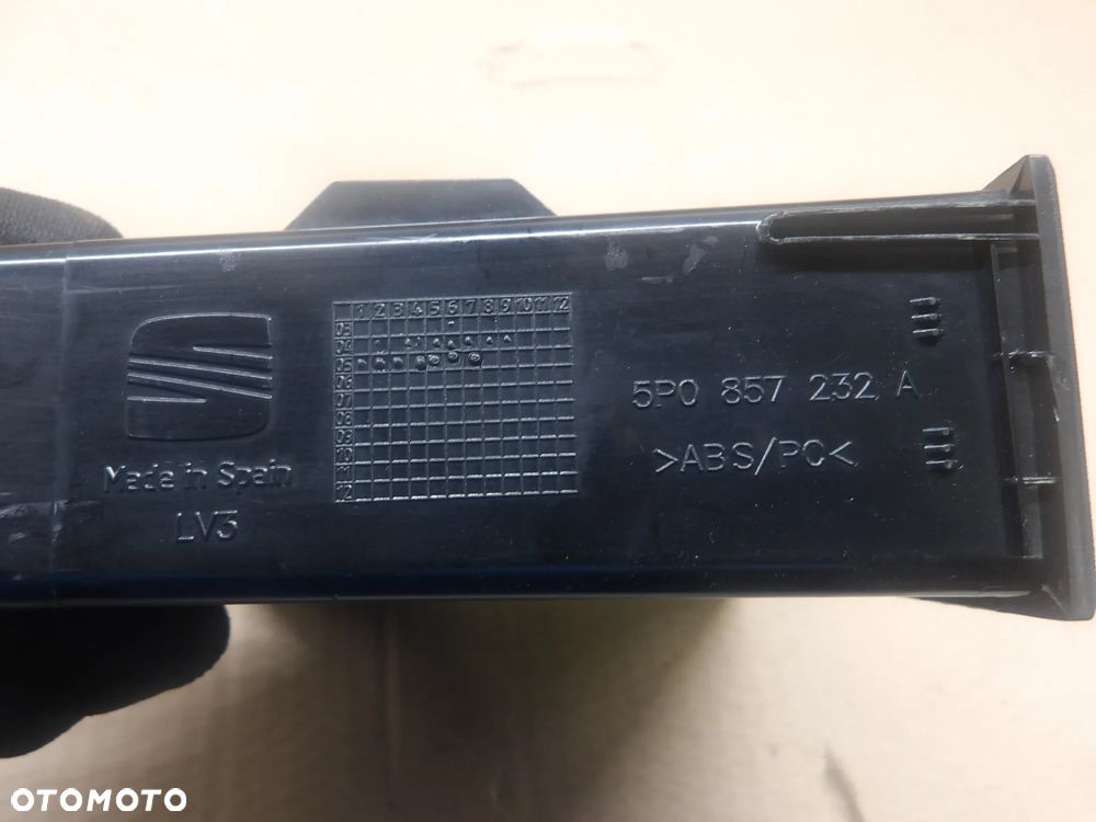 SEAT LEON II 05-09 1.6B SCHOWEK PÓŁKA DESKI 5P0857232A - 4