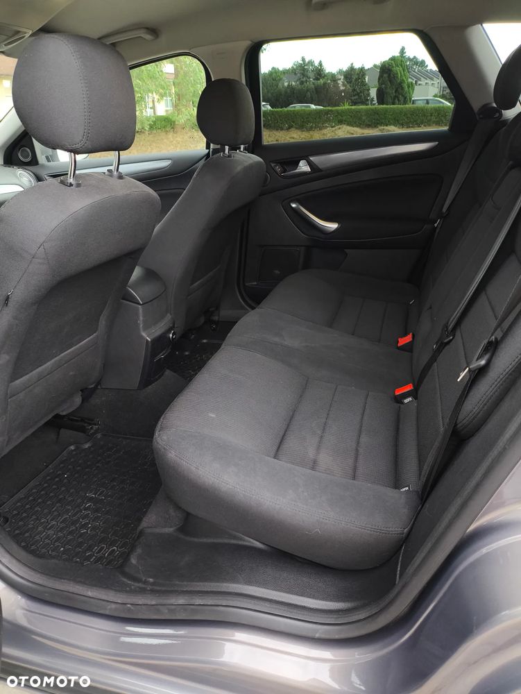 Ford Mondeo SW 2.0 TDCi Titanium - 14