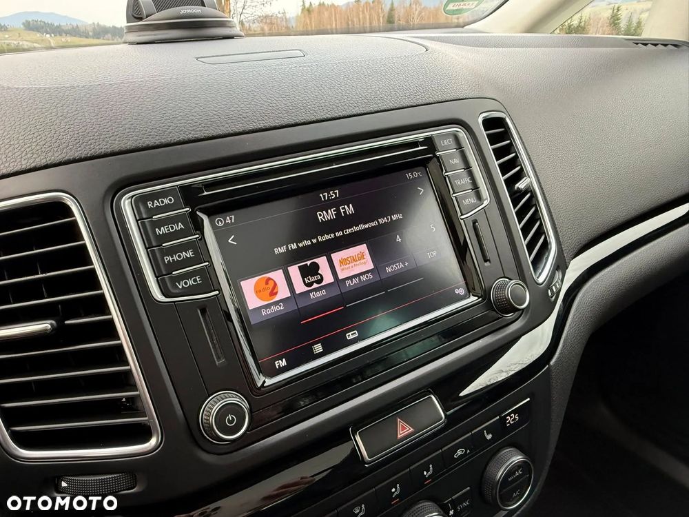 Volkswagen Sharan 2.0 TDI (BlueMotion Technology) Highline - 27