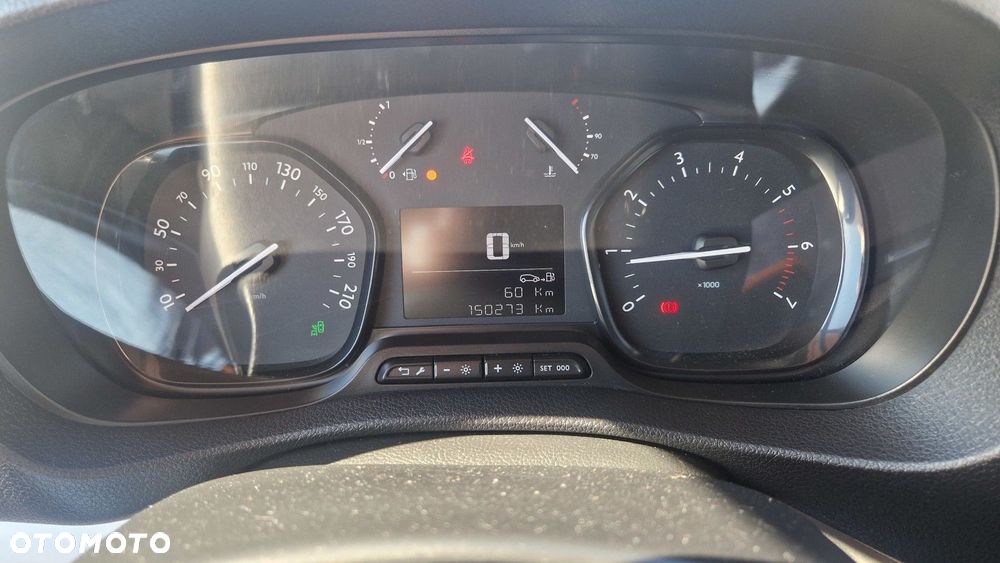 Opel Vivaro - 26