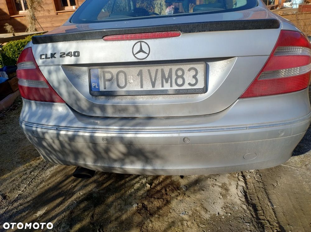 Mercedes-Benz CLK - 12