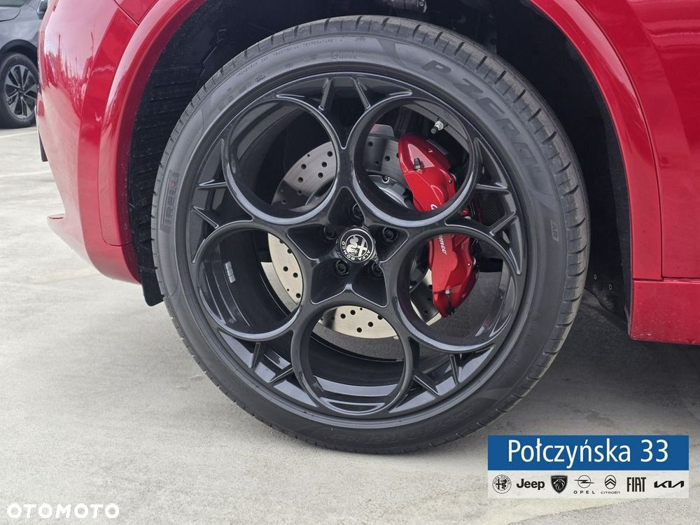 Alfa Romeo Stelvio - 2