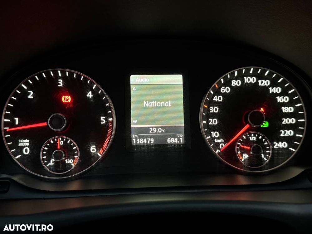 Volkswagen Touran - 20