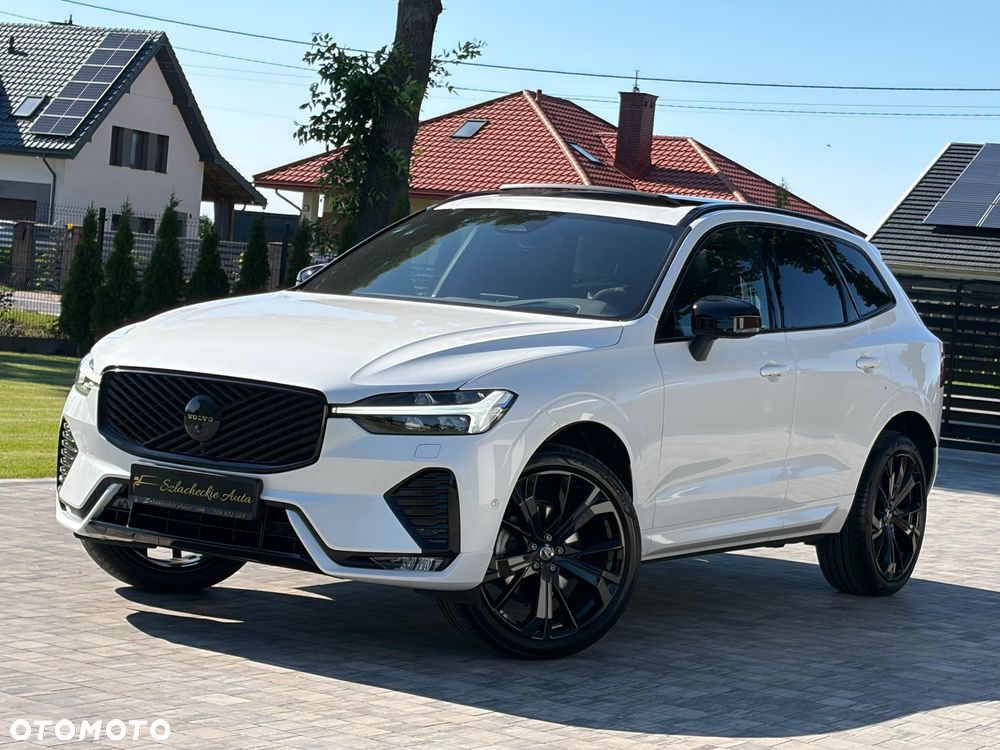 Volvo XC 60 B5 B AWD Plus Black Edition - 1
