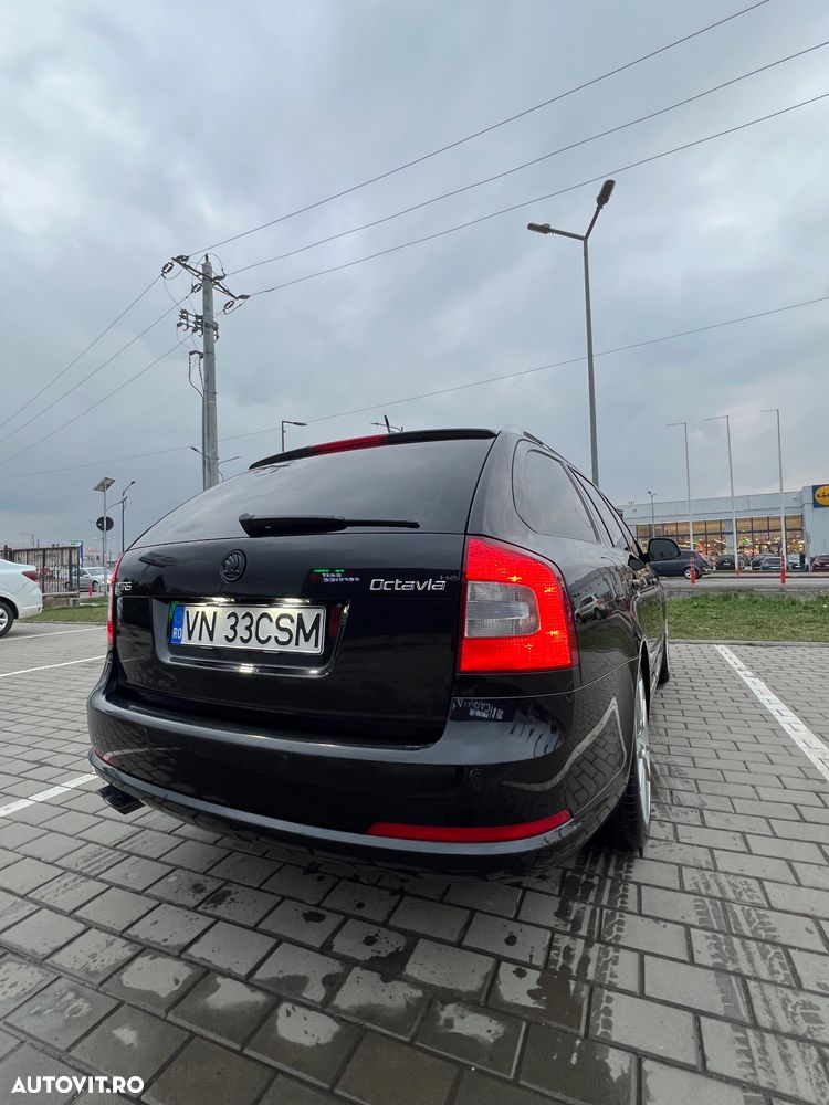 Skoda Octavia 2.0 TDI DPF DSG RS - 4