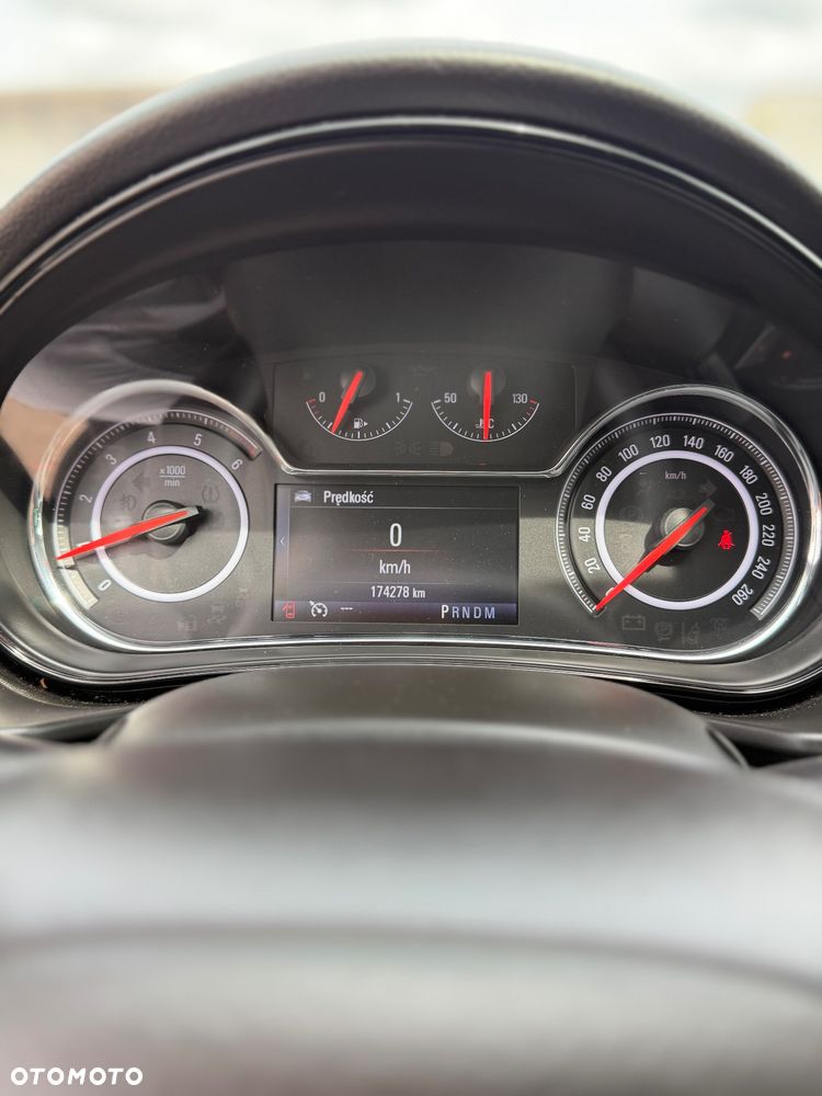 Opel Insignia - 24