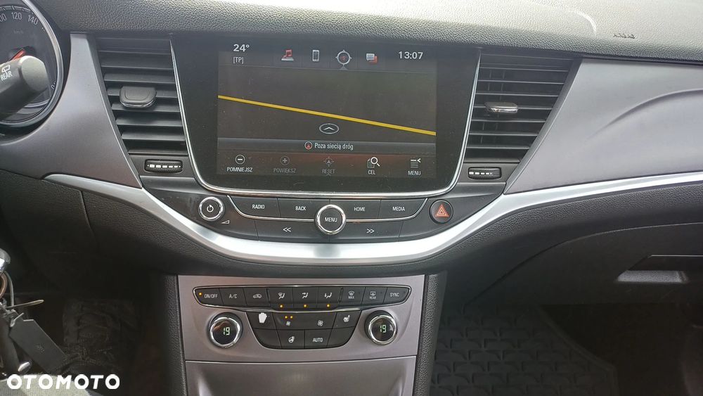 Opel Astra 1.4 Turbo Business - 17