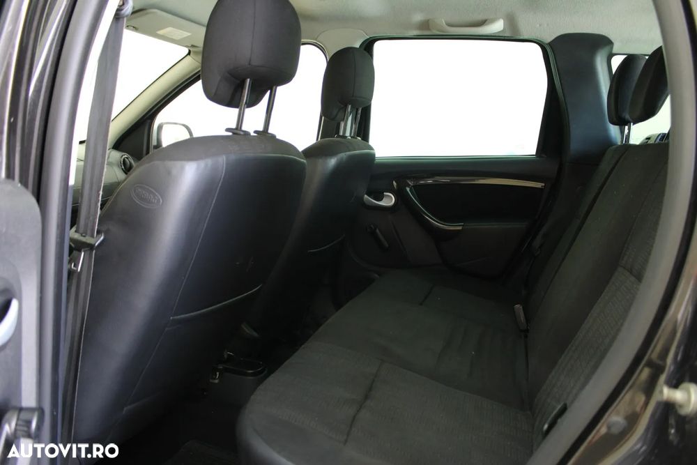 Dacia Duster 1.6 4x4 - 9